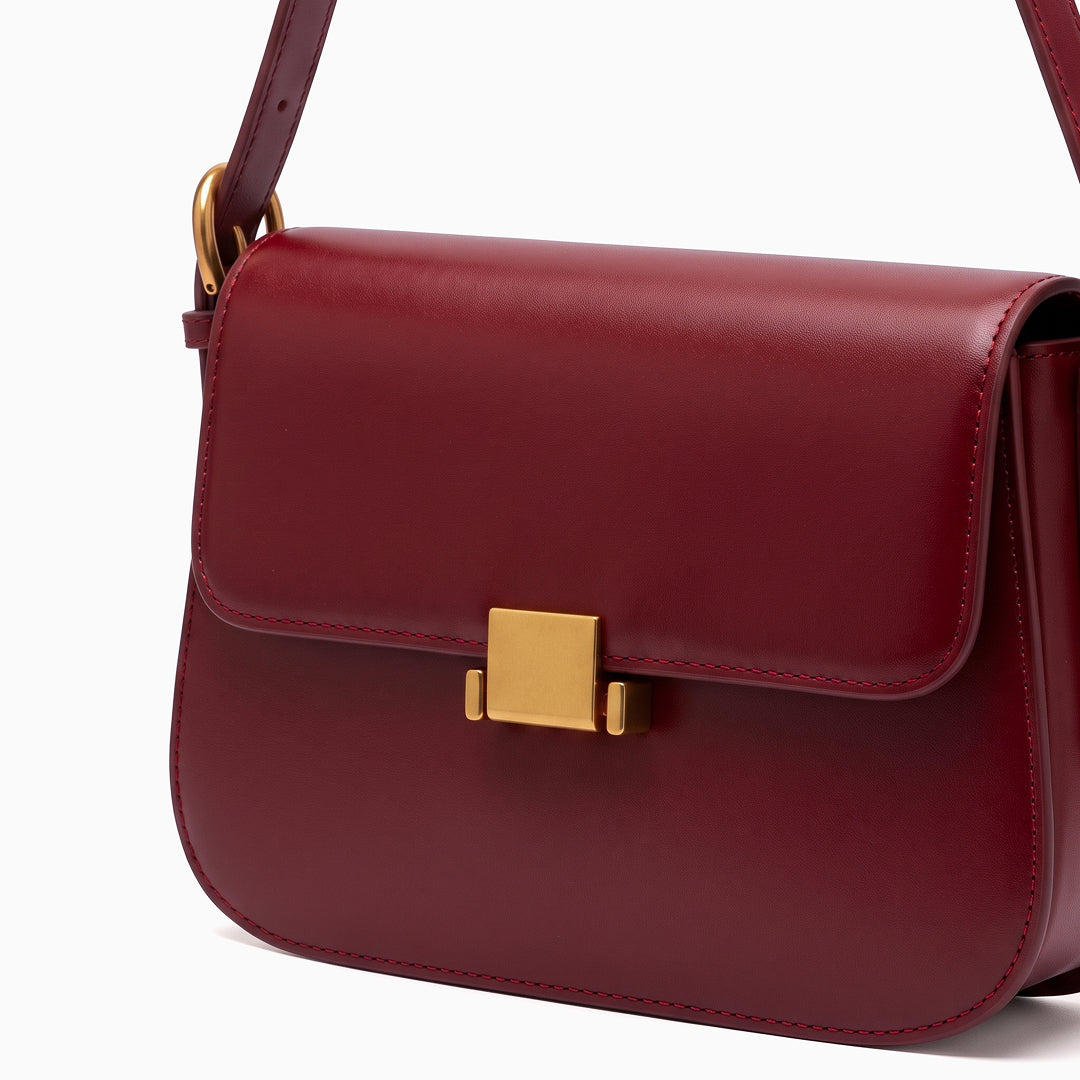 Ilaria Shoulder Bag