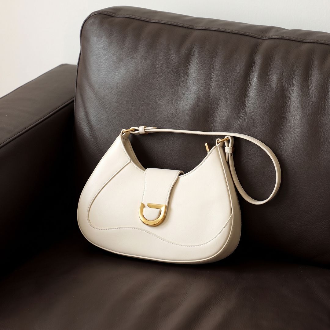 Harlow Shoulder Bag