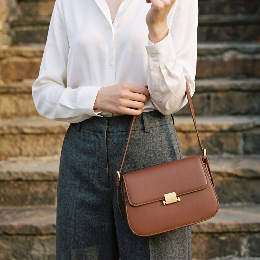 Ilaria Shoulder Bag