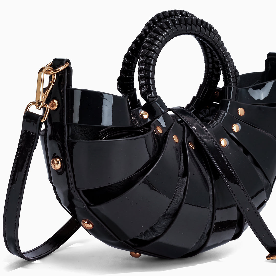 Théodalie Glossy Shoulder Bag