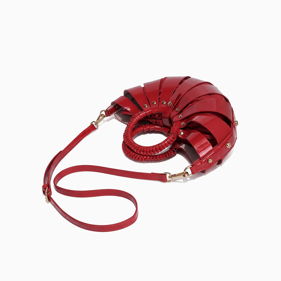 Théodalie Glossy Shoulder Bag