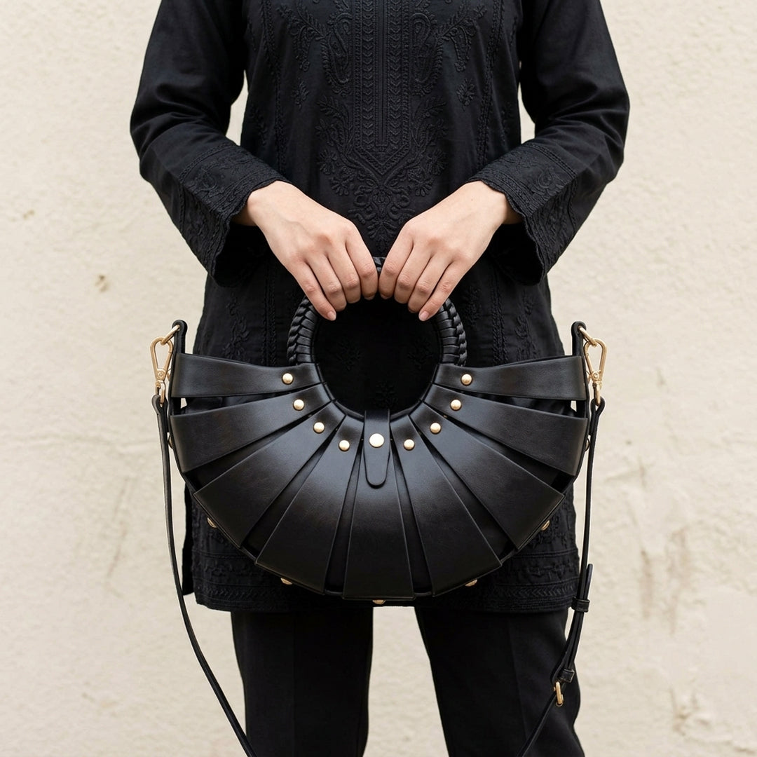 Théodalie Matte Shoulder Bag