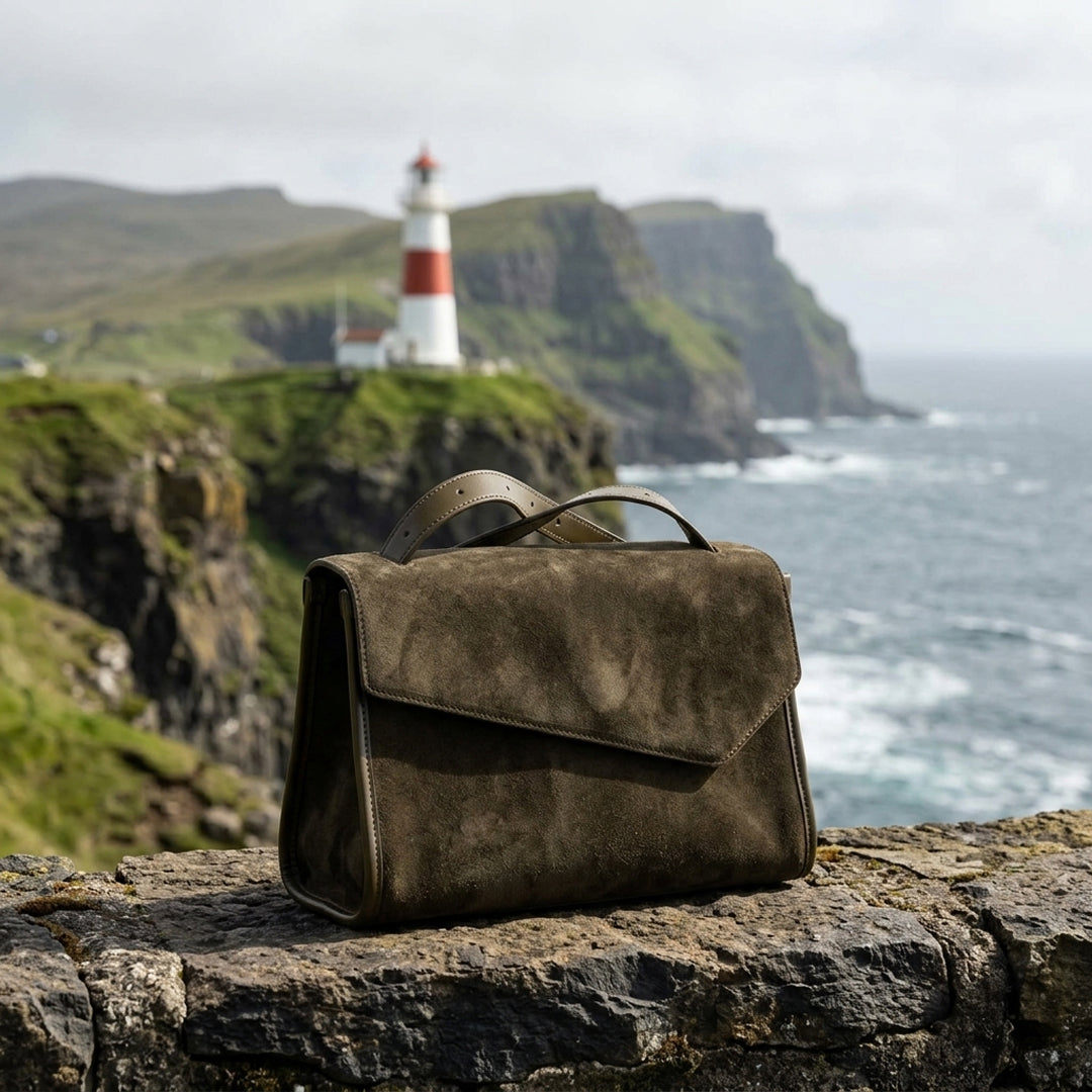 Théovine Shoulder Bag